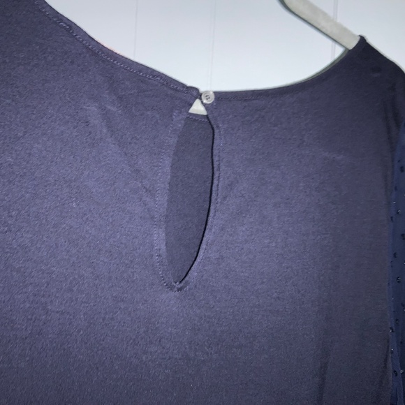 Loft navy knit blouse Sz M sheer glitter flutter sleeves keyhole back - Picture 4 of 6